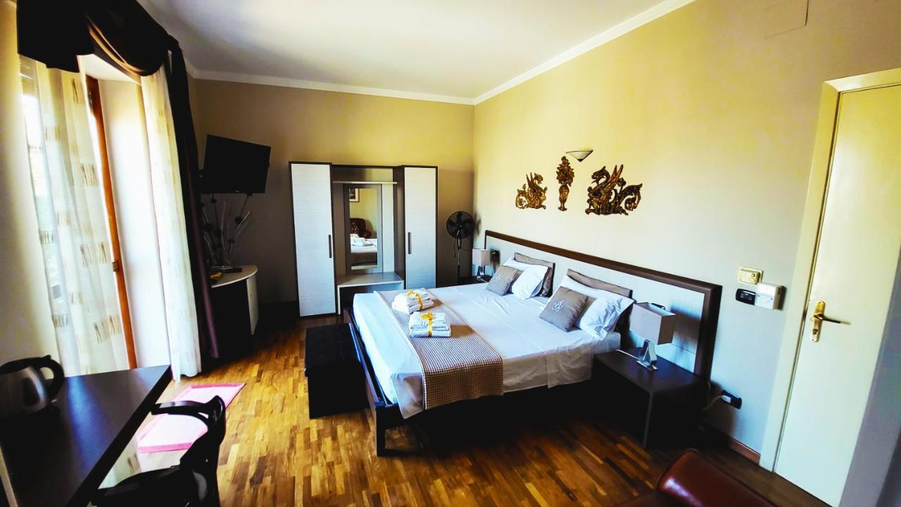 Attico Barocco Bed & Breakfast Lecce Exterior photo
