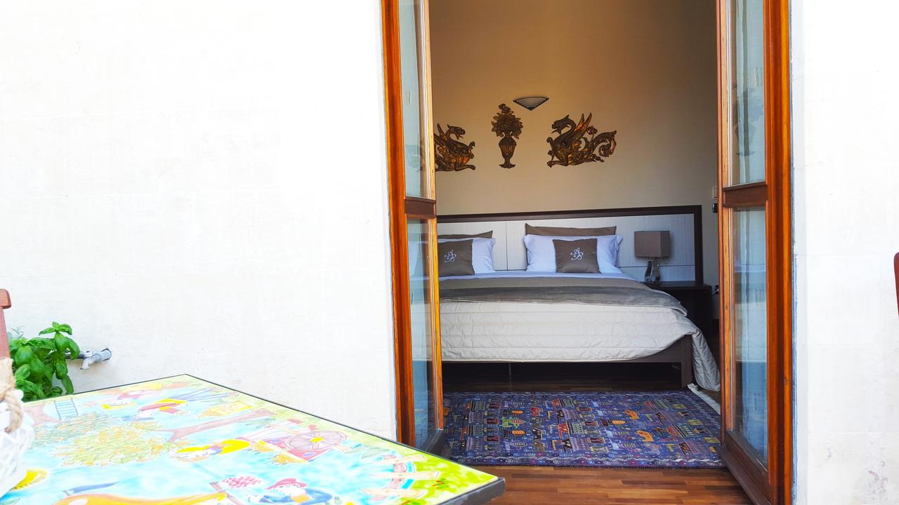 Attico Barocco Bed & Breakfast Lecce Exterior photo