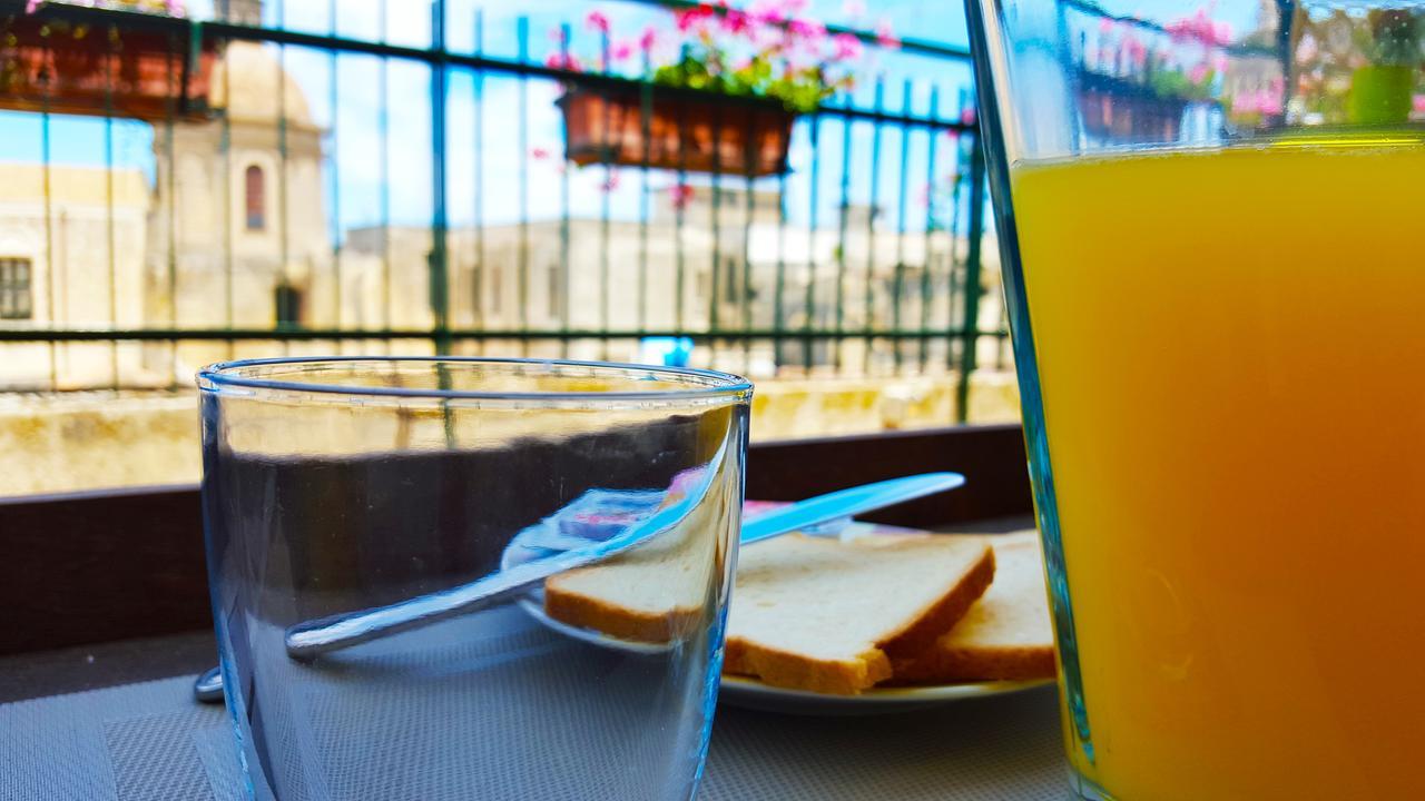 Attico Barocco Bed & Breakfast Lecce Exterior photo